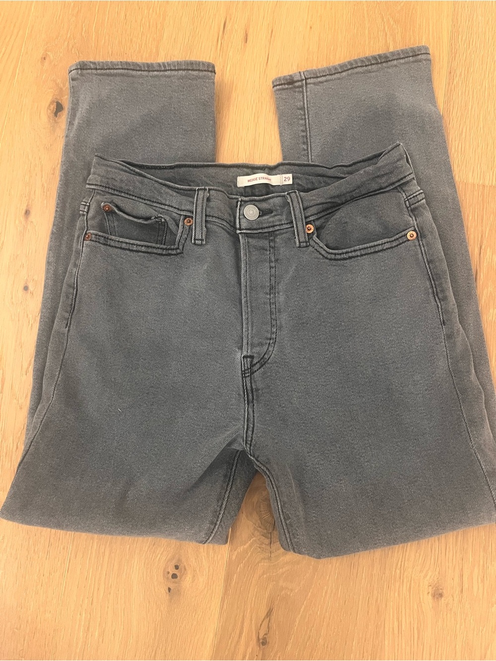 Levi's Wedgie Straight Jeans